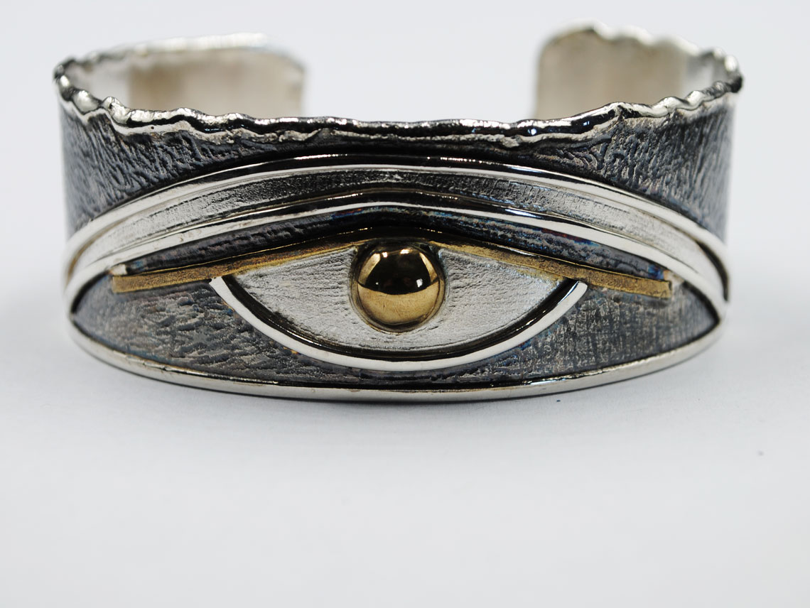 Silver bracelet oxidized with bronze